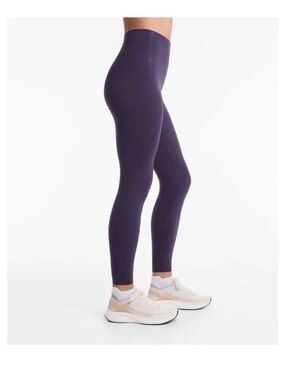 Oysho Compression High-Waist Leggings in Deep Purple